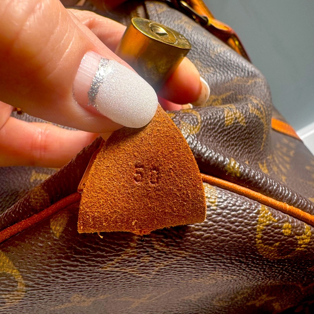 Authentic Louis Vuitton 50 Keepall - Picture 4 of 6